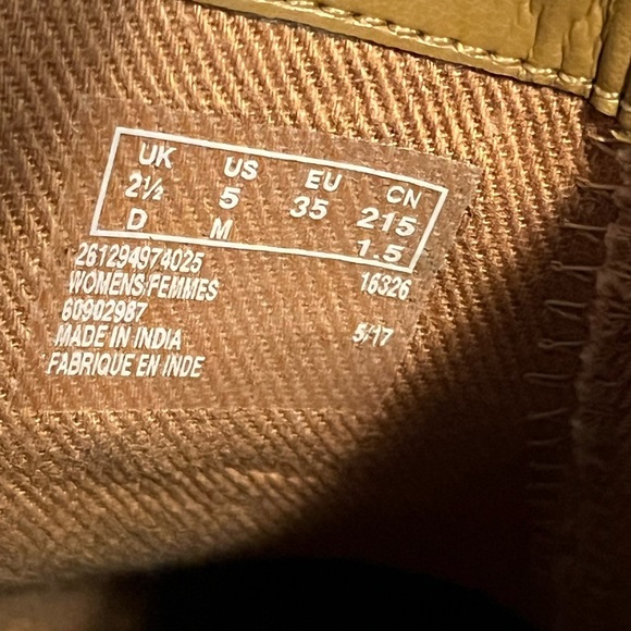 Clarks Maypearl Lilac Women's Booties in Dark Tan Leather & Suede Boots Size 5M - Picture 2 of 15